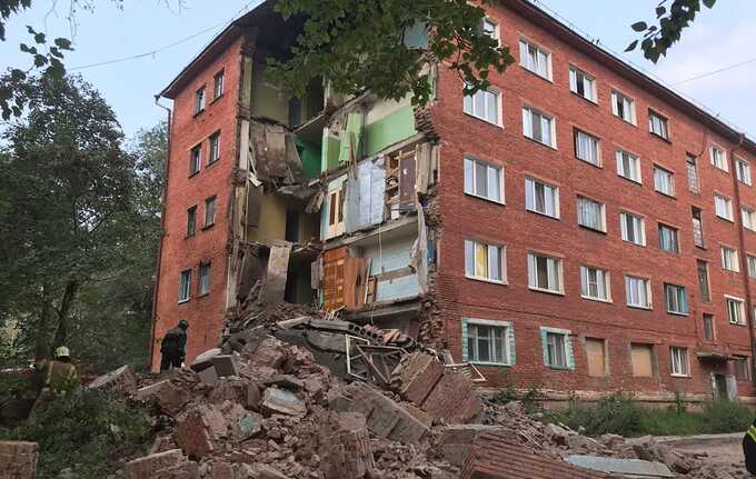 Стало известно об угрозе еще одного обрушения в частично рухнувшем доме в Омске